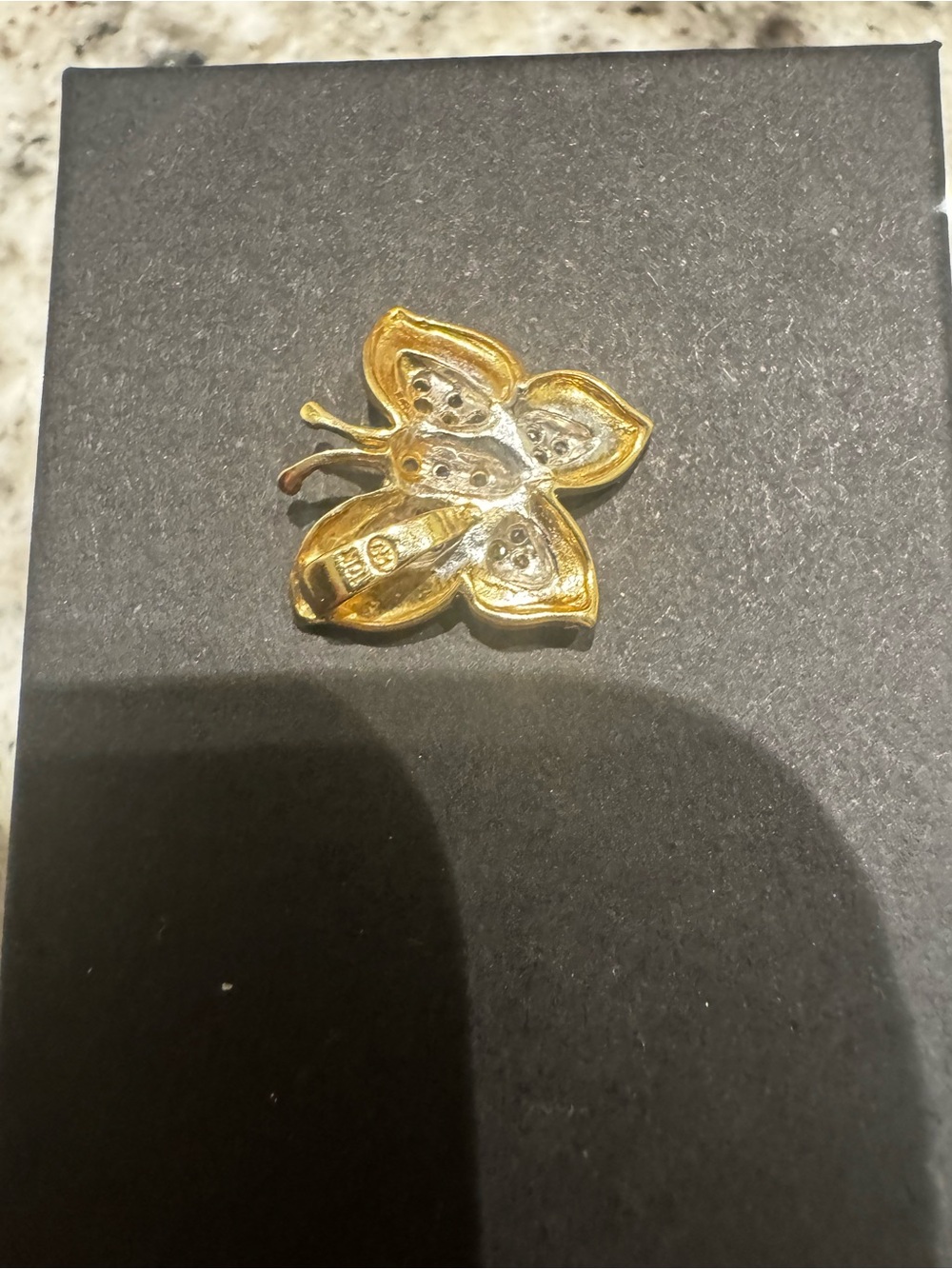 * FLASH SALE * 10 KT • Gold • Diamond Butterfly • Vintage - Picture 3 of 3